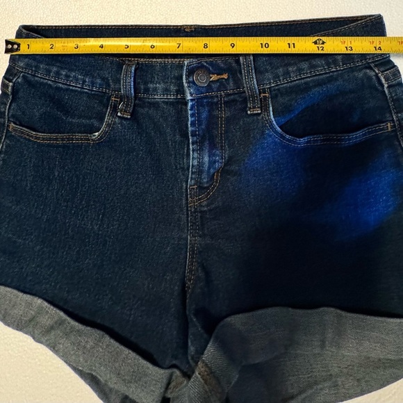 Old Navy Blue Jean Shorts Classic Design for Women - Picture 3 of 6